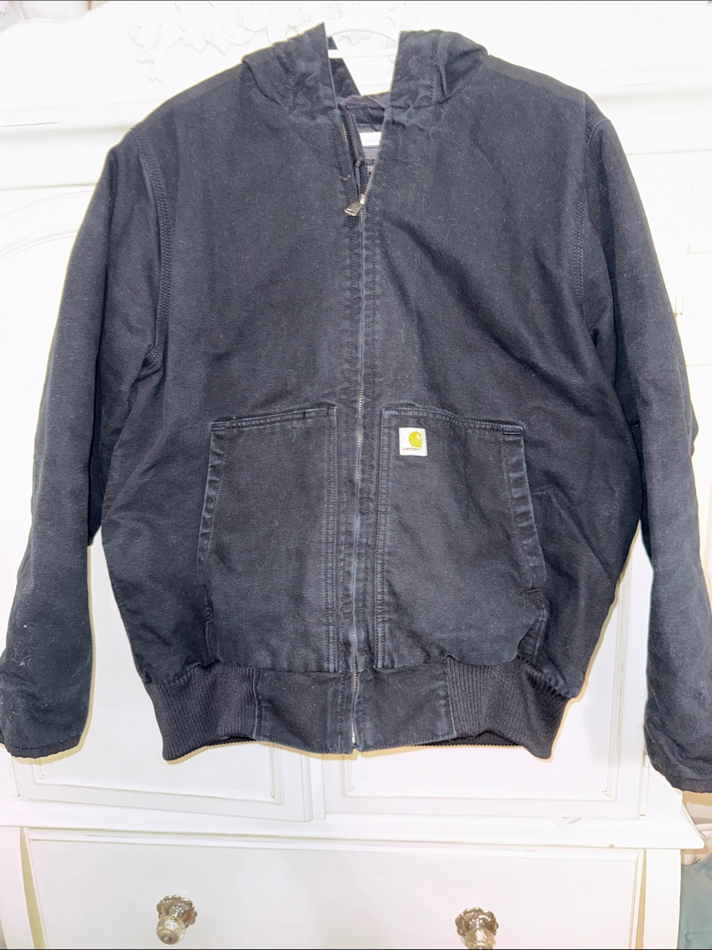 Carhartt Black Hooded Canvas Zip Jacket loose fit 1x like new. Lighter in pics